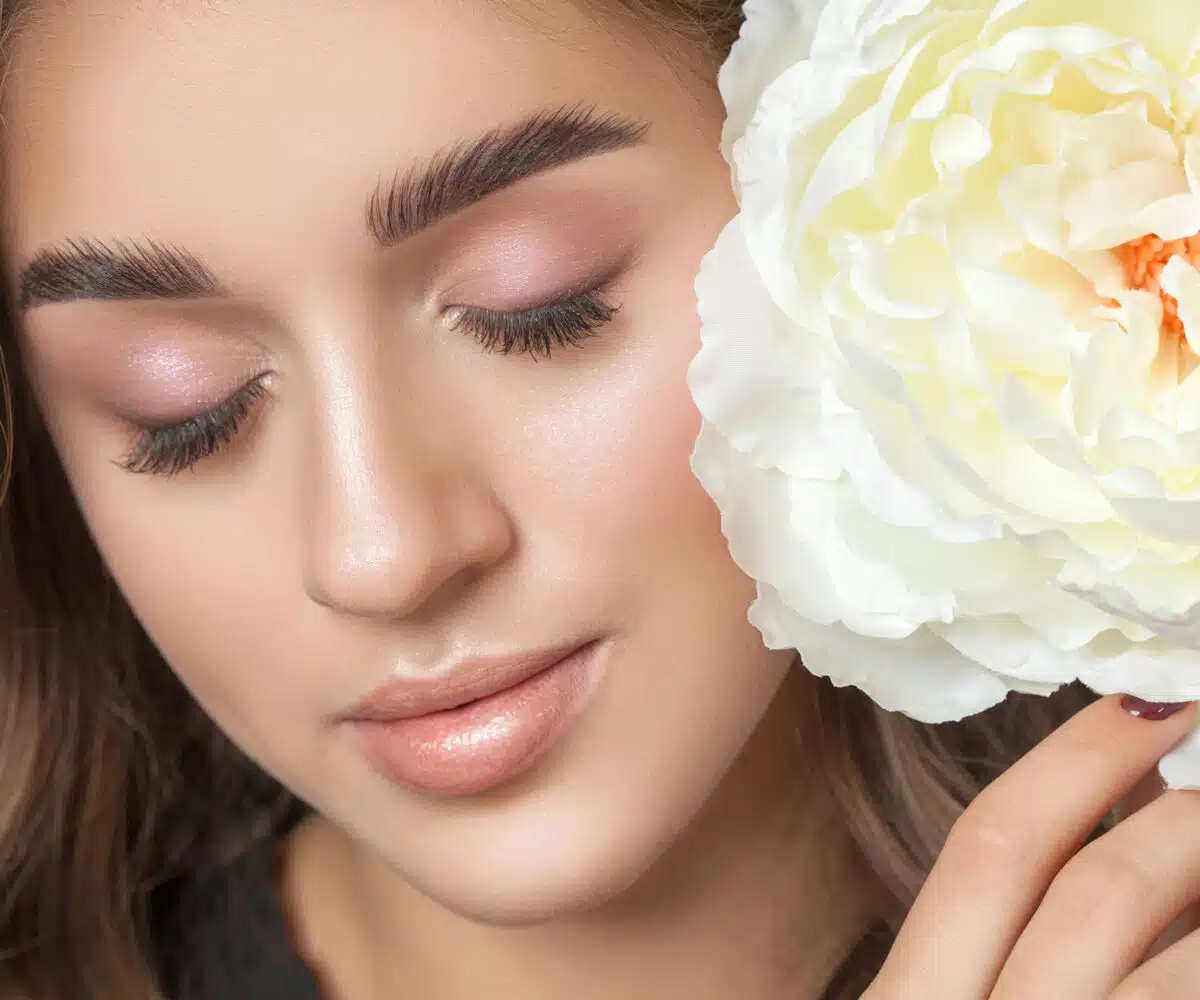 brow-extensions