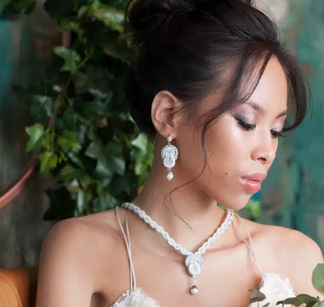 Woman with Classic beautiful Lashes